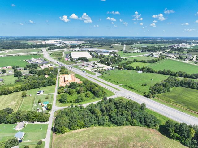 233T T G T Rd, Portland, TN 37148