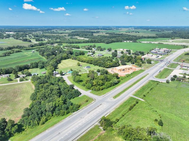 233T T G T Rd, Portland, TN 37148