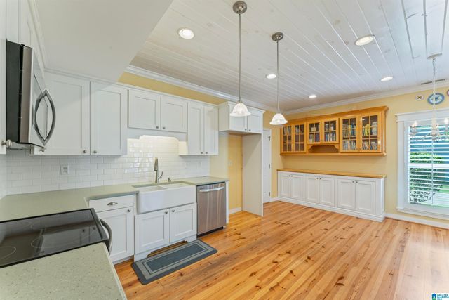 1117 AMBERLEY WOODS DRIVE, Helena, AL 35080