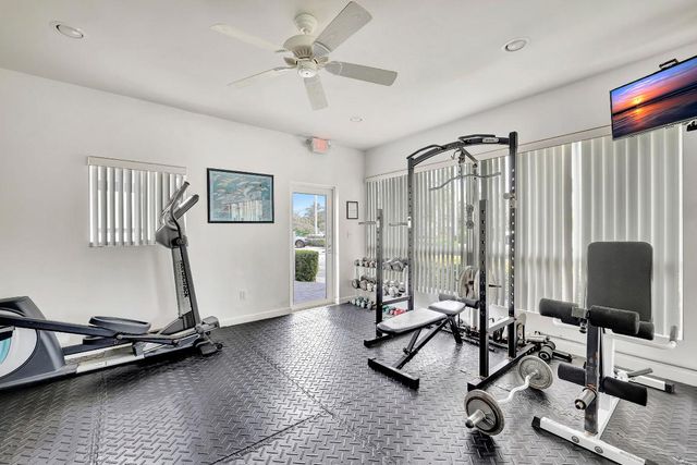 1212 Hillsboro Mile 20, Hillsboro Beach, FL 33062