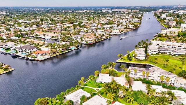 1212 Hillsboro Mile 20, Hillsboro Beach, FL 33062