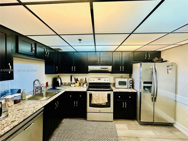 2625 Collins Ave 1508, Miami Beach, FL 33140