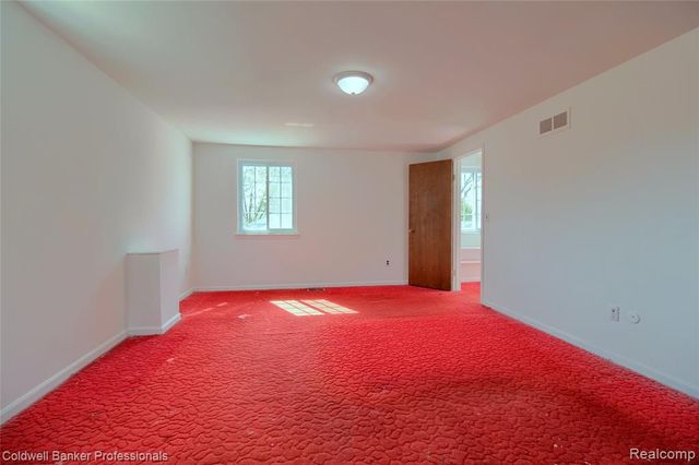 1581 Trail Drive, Trenton, MI 48183