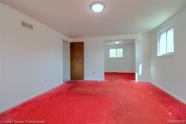 1581 Trail Drive, Trenton, MI 48183
