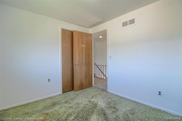 1581 Trail Drive, Trenton, MI 48183