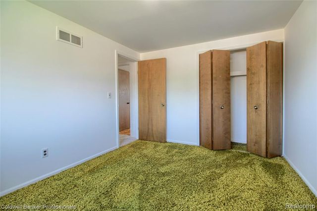 1581 Trail Drive, Trenton, MI 48183
