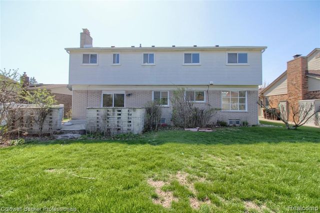 1581 Trail Drive, Trenton, MI 48183