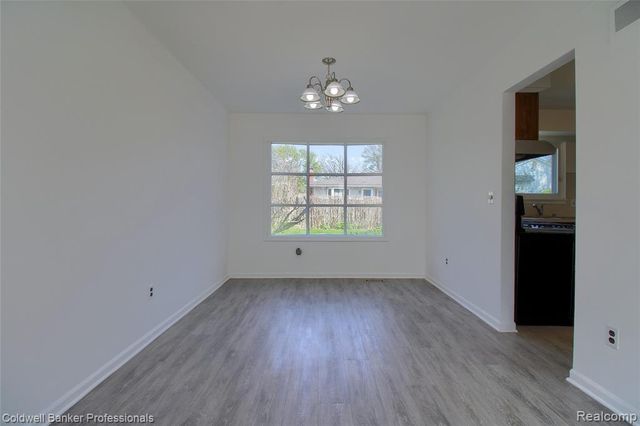 1581 Trail Drive, Trenton, MI 48183