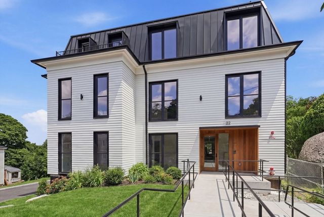 22 High Street 4, Boston, MA 02122
