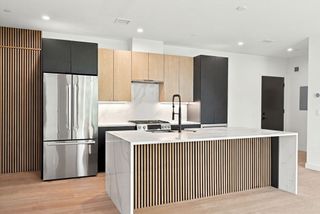 22 High Street 4, Boston, MA 02122