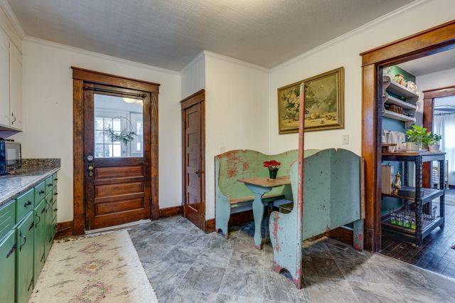 128 W Jackson St, Gallatin, TN 37066