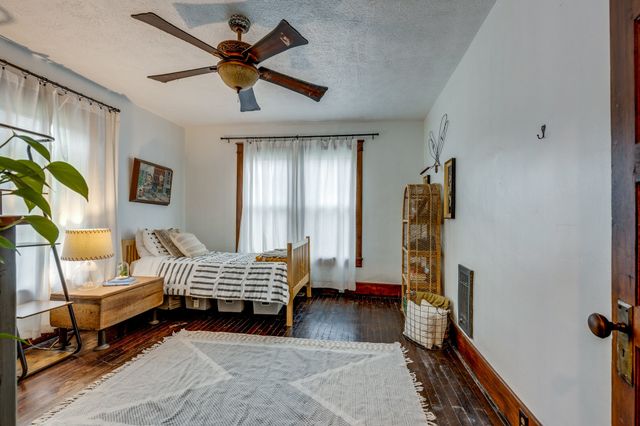 128 W Jackson St, Gallatin, TN 37066