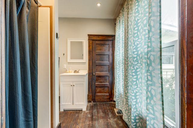 128 W Jackson St, Gallatin, TN 37066