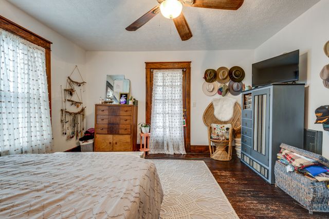 128 W Jackson St, Gallatin, TN 37066