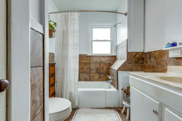 128 W Jackson St, Gallatin, TN 37066