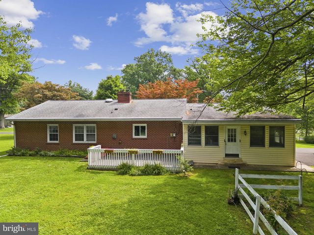 912 SYCAMORE DR, Lansdale, PA 19446