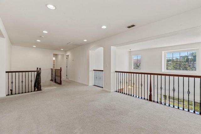 238 Romanov Ct, Patterson, CA 95363