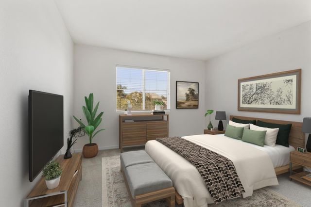 238 Romanov Ct, Patterson, CA 95363