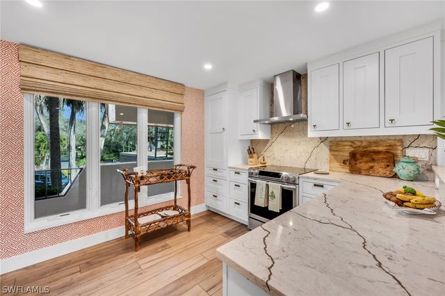 112 Wilderness DR 223, Naples, FL 34105