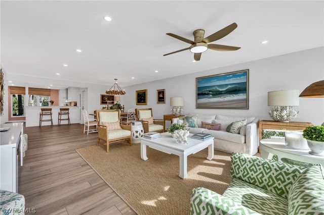 112 Wilderness DR 223, Naples, FL 34105