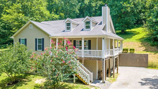 1210 Buckeye Rd, Fayetteville, TN 37334