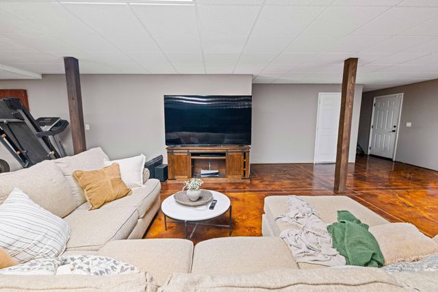 1210 Buckeye Rd, Fayetteville, TN 37334