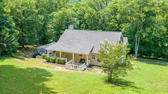 1210 Buckeye Rd, Fayetteville, TN 37334