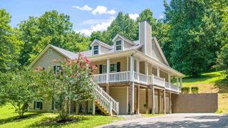1210 Buckeye Rd, Fayetteville, TN 37334