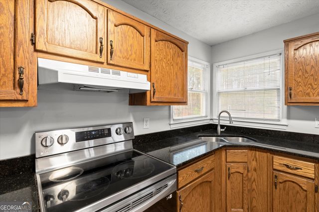 115 Rockhurst Chase, Tyrone, GA 30290