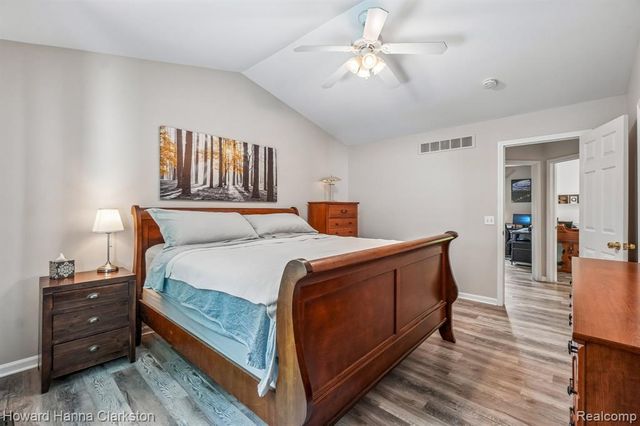 2787 Riverside Drive, Waterford, MI 48329