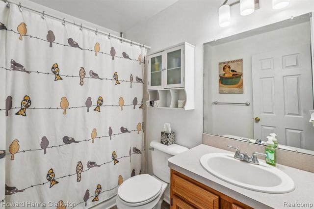 2787 Riverside Drive, Waterford, MI 48329