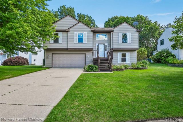 2787 Riverside Drive, Waterford, MI 48329