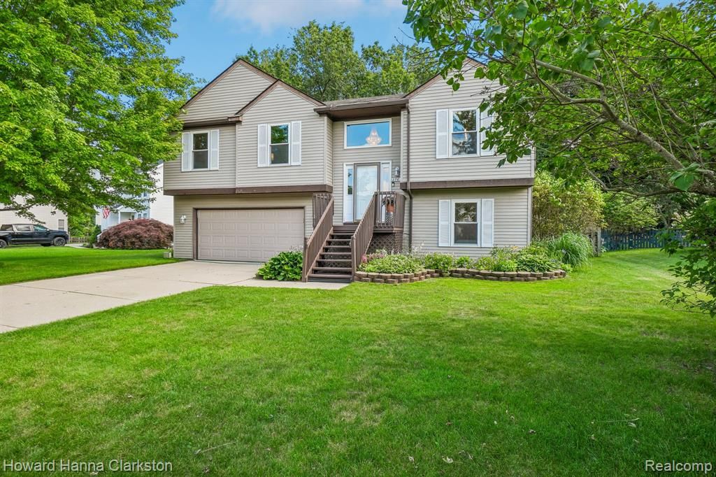 2787 Riverside Drive, Waterford, MI 48329
