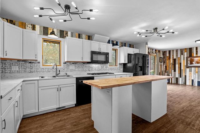 4126 N 47th PLACE, Sheboygan, WI 53083