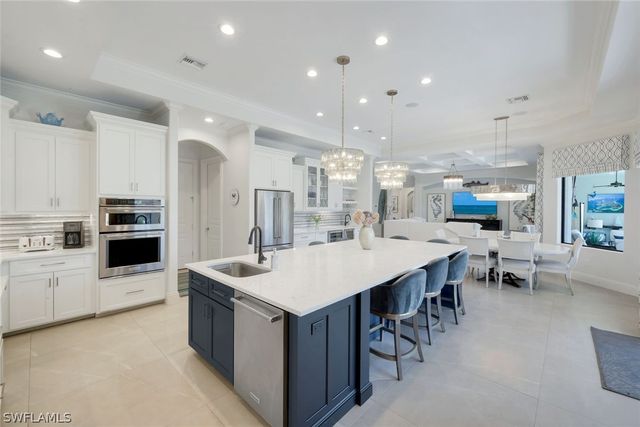 450 Pepperwood CT, Marco Island, FL 34145