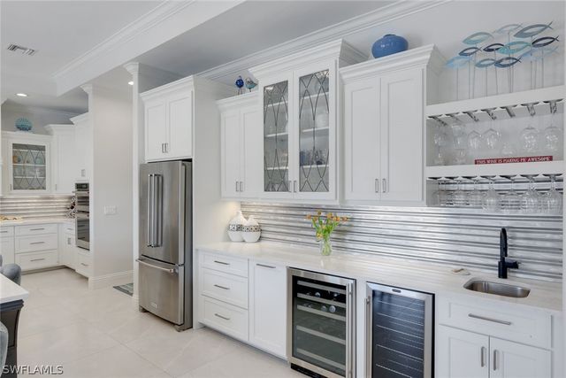 450 Pepperwood CT, Marco Island, FL 34145