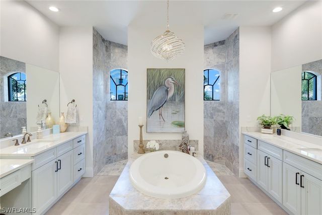 450 Pepperwood CT, Marco Island, FL 34145