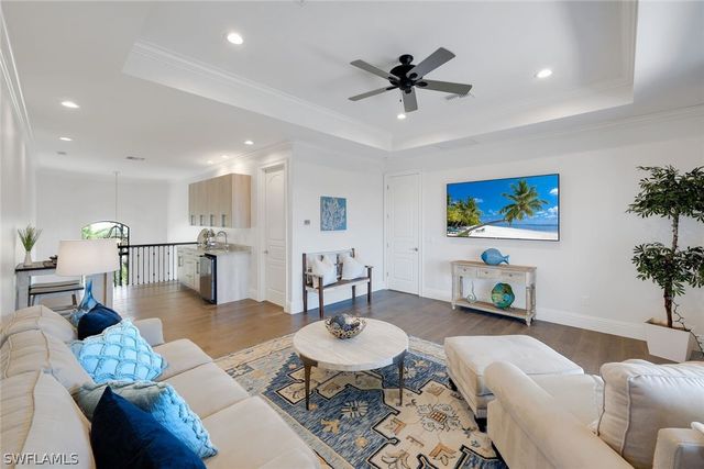 450 Pepperwood CT, Marco Island, FL 34145