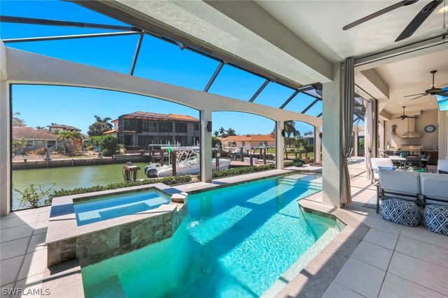 450 Pepperwood CT, Marco Island, FL 34145