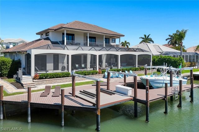 450 Pepperwood CT, Marco Island, FL 34145