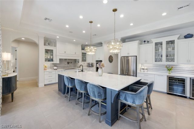 450 Pepperwood CT, Marco Island, FL 34145