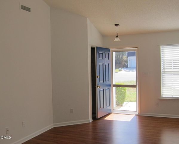 102 Checker Court, Apex, NC 27502