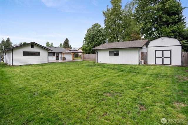 1117 N Hawthorne Street, Tacoma, WA 98406