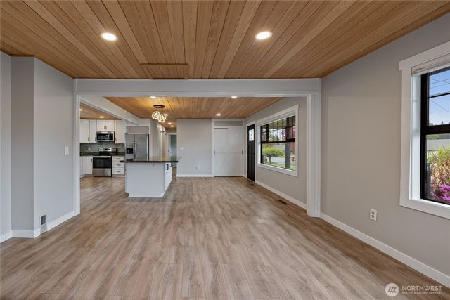 1117 N Hawthorne Street, Tacoma, WA 98406