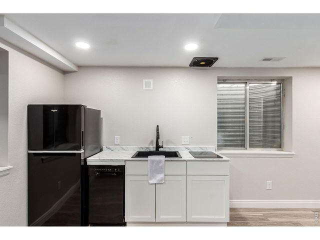 9712 Queenscliffe Dr, Highlands Ranch, CO 80130
