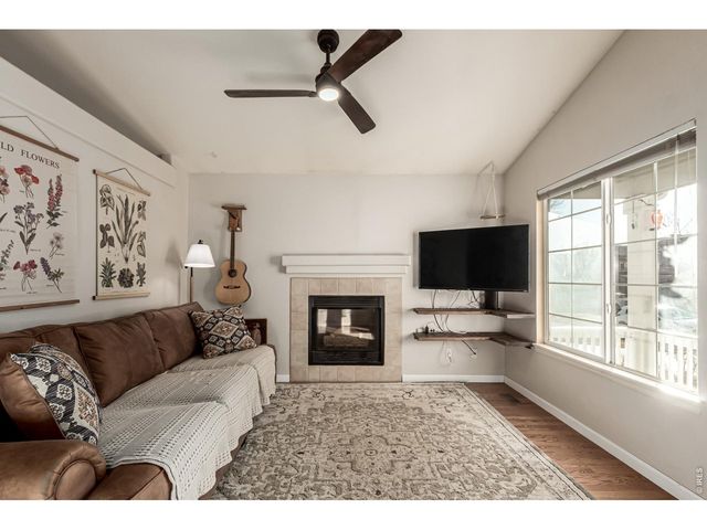 9712 Queenscliffe Dr, Highlands Ranch, CO 80130