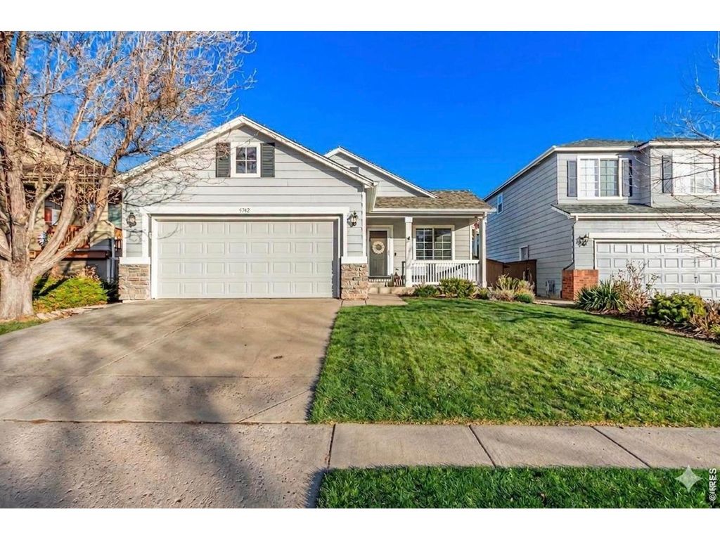 9712 Queenscliffe Dr, Highlands Ranch, CO 80130