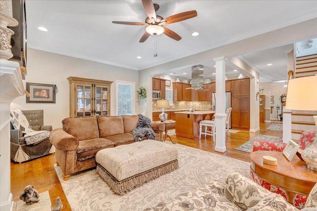 3601 Colonial Court DR, Roanoke, VA 24018