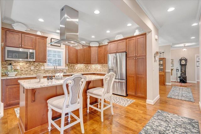 3601 Colonial Court DR, Roanoke, VA 24018