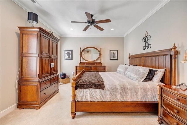 3601 Colonial Court DR, Roanoke, VA 24018